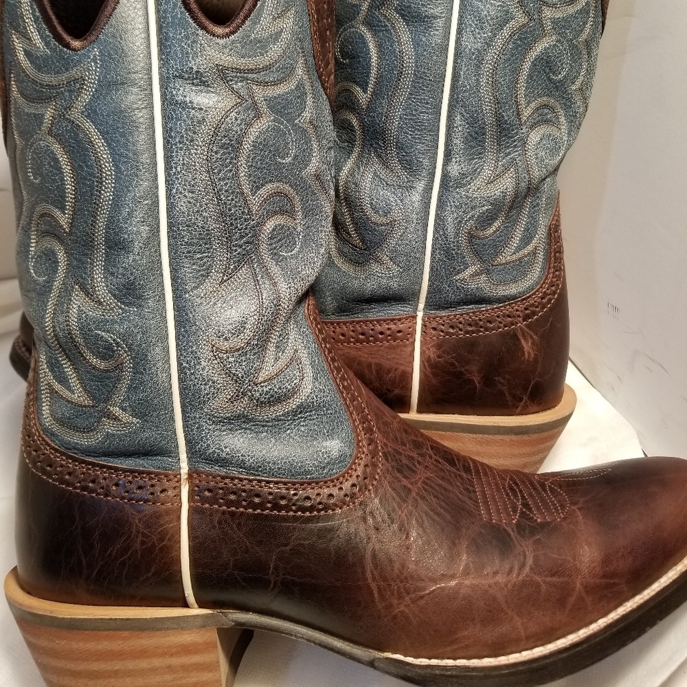 ARIAT 9597 Leather RawhideThunder 10.5D Mens Boots